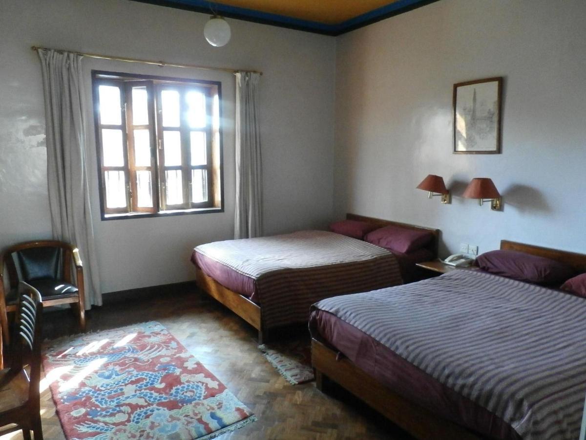 Vajra Hotel Катманду Экстерьер фото